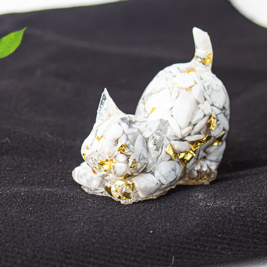 Chat Enjoué en Résine & Howlite