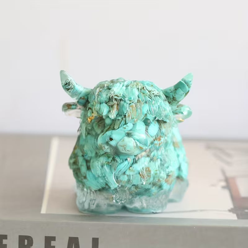 Vache Écossaise en Résine & Turquoise
